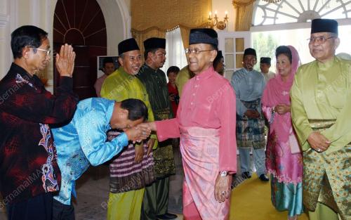 TUANKU ABDUL HALIM MU'ADZAM SHAH