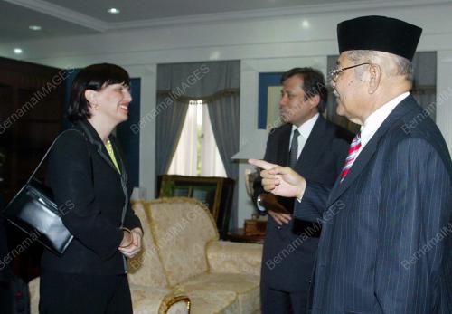 AZIZAN ABDUL RAZAK