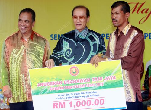 KD07_05112012_HARI_PELADANG