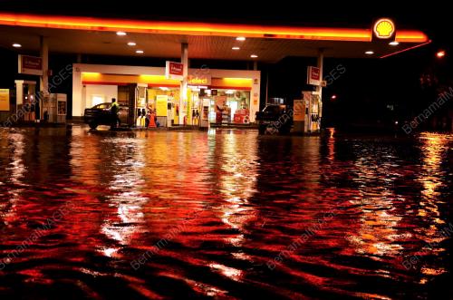 KD07_09062013_BANJIR_KILAT