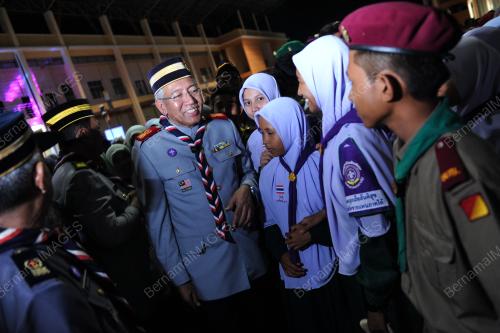 KD07_10082017_PENGAKAP