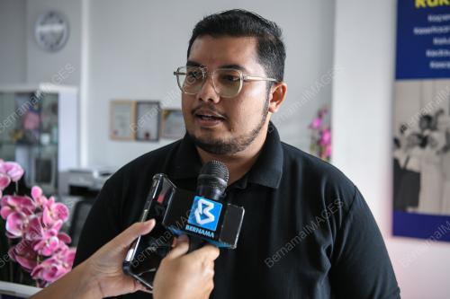 SURUHANJAYA KOMUNIKASI DAN MULTIMEDIA MALAYSIA