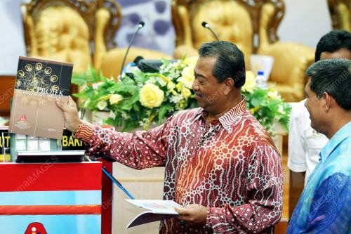 MUHYIDDIN YASSIN