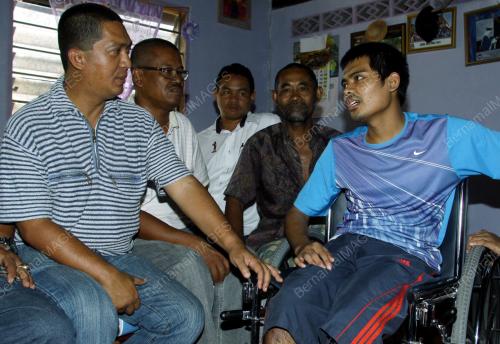 KD07_13032013_PELAJAR_SAKIT