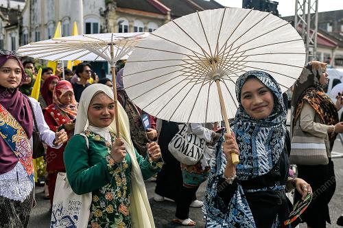 KERETAPI SARONG 2025