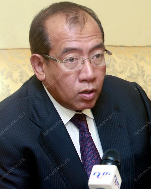KD07_14102012_MAHDZIR_SUK