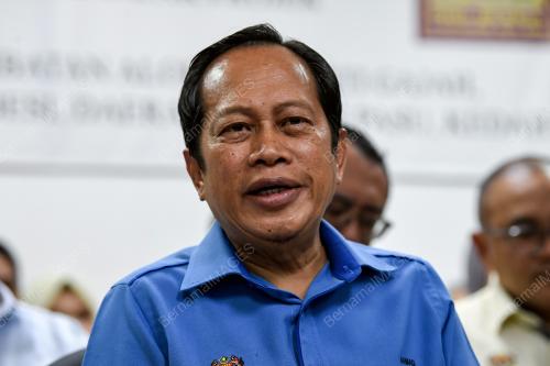 DATUK SERI AHMAD MASLAN