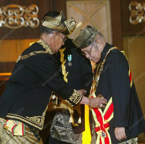 SULTAN ABDUL HALIM MU'ADZAM SHAH
