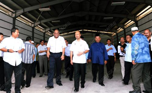 MUKHRIZ TUN MAHATHIR