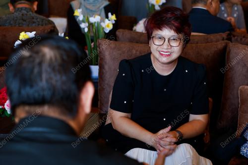 PROF DR NGUYEN THU THUY
