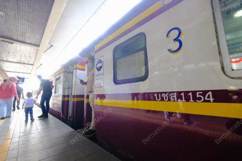 TREN SHUTTLE KHAS SRT