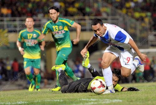 KD07_18022014_BOLA