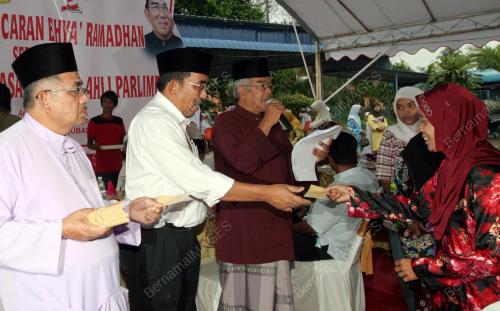 MOHD JOHARI BAHAROM