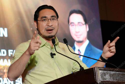 WAN AHMAD FAYHSAL WAN AHMAD KAMAL