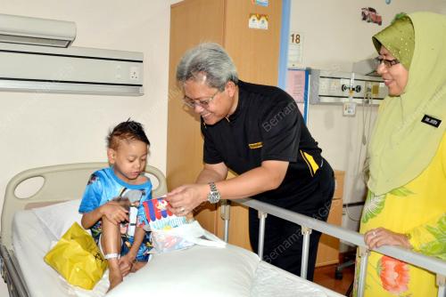 KD07_19022014_MAYBANK_PESAKIT