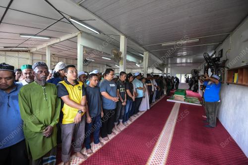 TRAGEDI NAHAS PESAWAT ELMINA