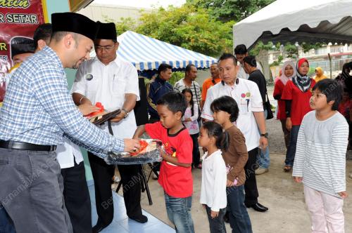 KD07_20012012_MUKHRIZ_PRIHATIN