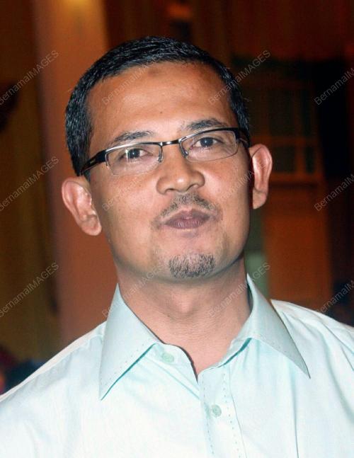 AZMI CHE HUSSEIN