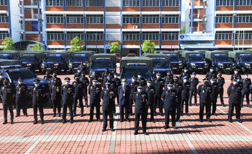 DATUK SERI MAZLAN LAZIM