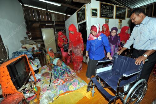 KD07_27102013_WANITA