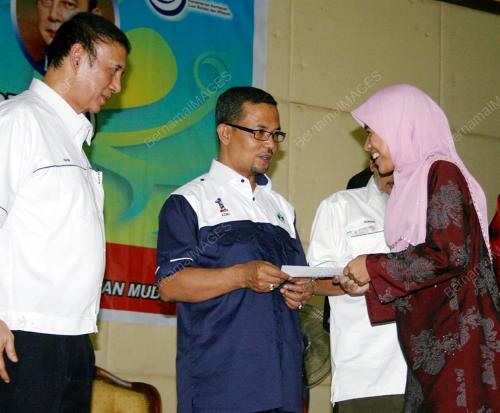 ABDUL RAHIM TAMBY CHIK