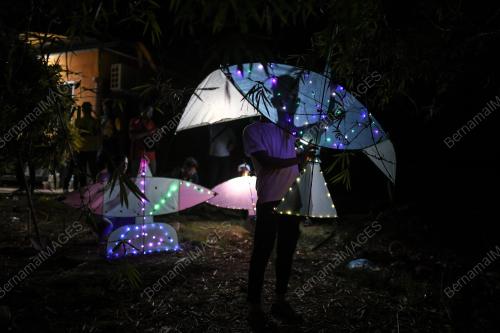 PERMAINAN WAU LED