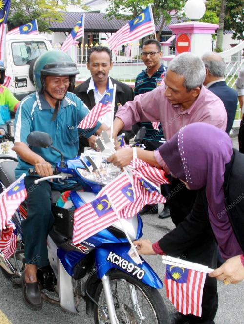 KD07_29082013_MBAS_BENDERA