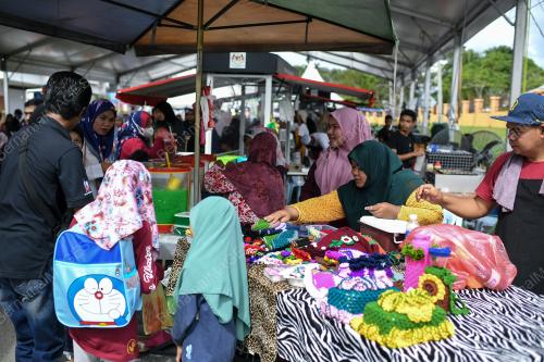 KARNIVAL USAHAWAN DESA