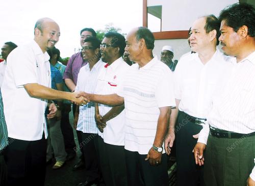 MUKHRIZ TUN MAHATHIR