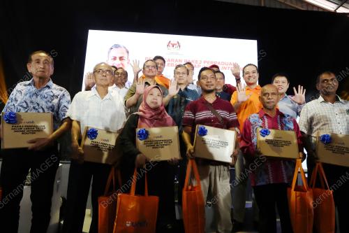 FAHMI FADZIL