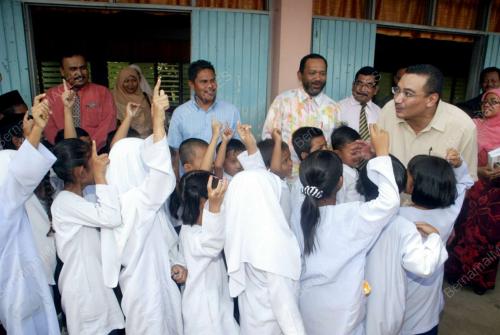 HISHAMMUDDIN TUN HUSSEIN