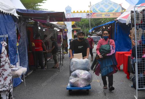 BAZAR AIDILFITRI STADIUM DARUL AMAN