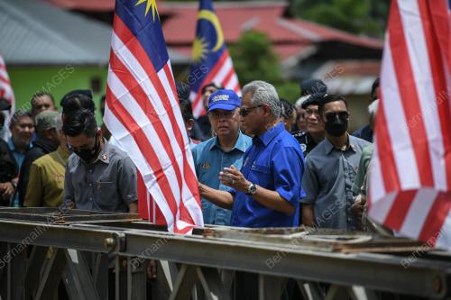 DATUK SERI ISMAIL SABRI YAAKOB