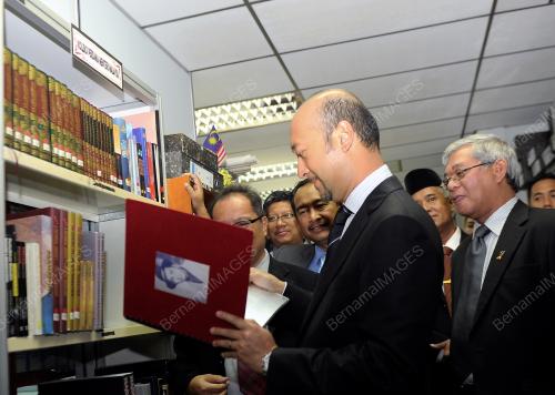 KD08_02092013_MB_BUKU