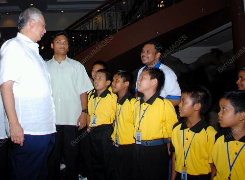 KD08_03032012_NAJIB_KORIDOR