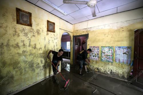 BANJIR BALING
