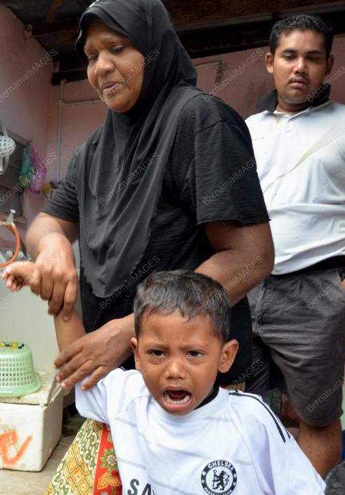 KD08_05032012_RUMAH_TERBAKAR