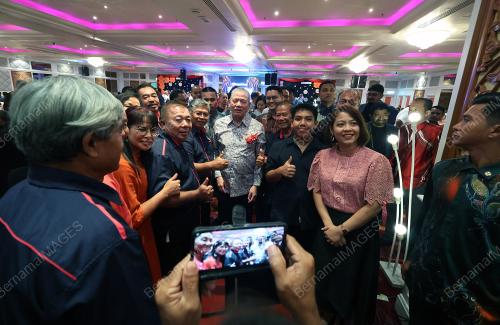 DATUK SERI FADILLAH YUSOF