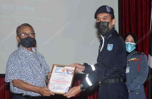 DATUK SERI DR ISMAIL ABD MUTTALIB