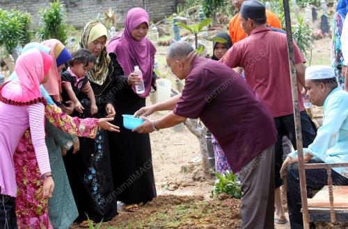 KD08_06122014_KENCING