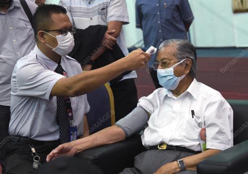 TUN MAHATHIR MOHAMAD
