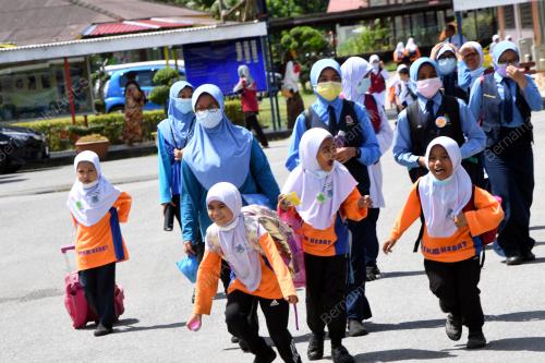SEKOLAH DITUTUP