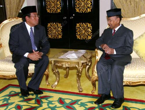 SULTAN ABDUL HALIM MUA'DZAM SHAH