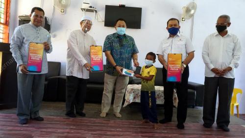 BANTUAN PDPR ORANG ASLI