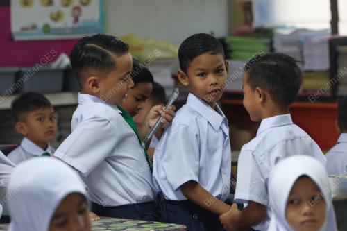 SESI PERSEKOLAHAN 2025
