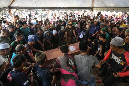 TRAGEDI NAHAS PESAWAT ELMINA