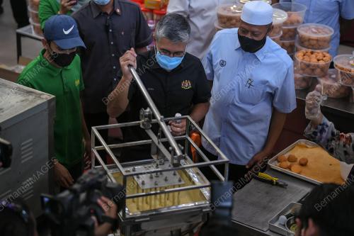 DATUK SERI TENGKU ZAFRUL TENGKU ABDUL AZIZ