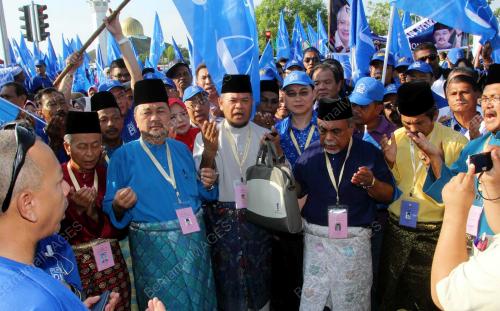 KD08_20042013_PENAMAAN_CALON