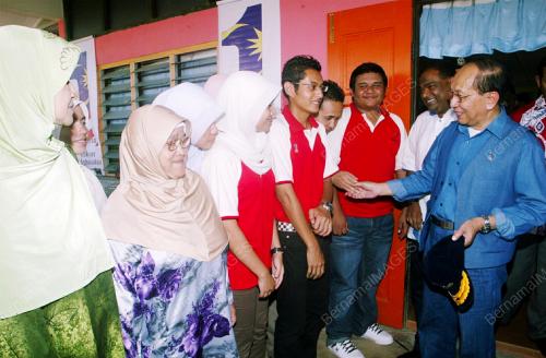 DR RAIS YATIM