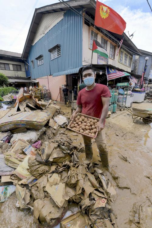 KD08_20082021_BANJIR_KILAT